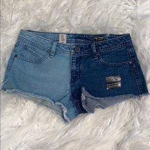 Volcom shorts